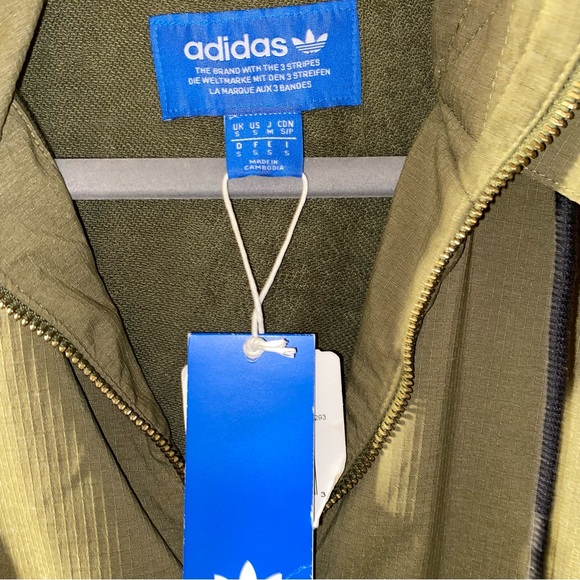 adidas Originals Brand Pack Pull Over Hoodie In Green - Picture 6 of 10
